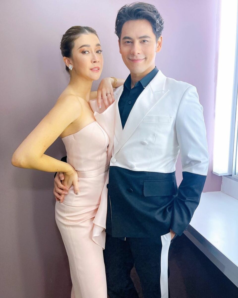 ซี ศิวัฒน์ เอมี่ กลิ่นประทุม