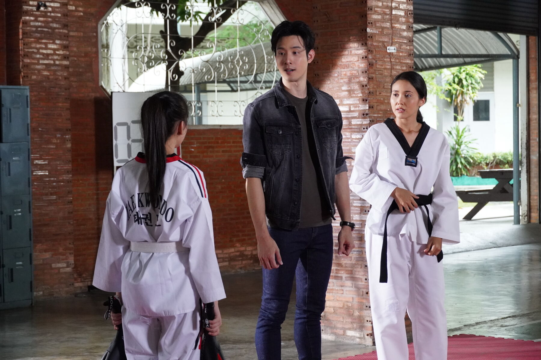 พ่อตามือปราบเฮี้ยน