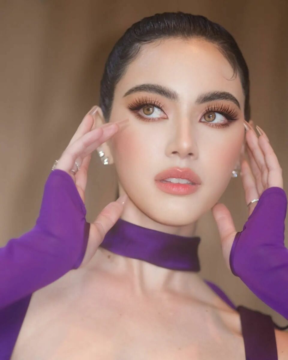 ใหม่ ดาวิกา