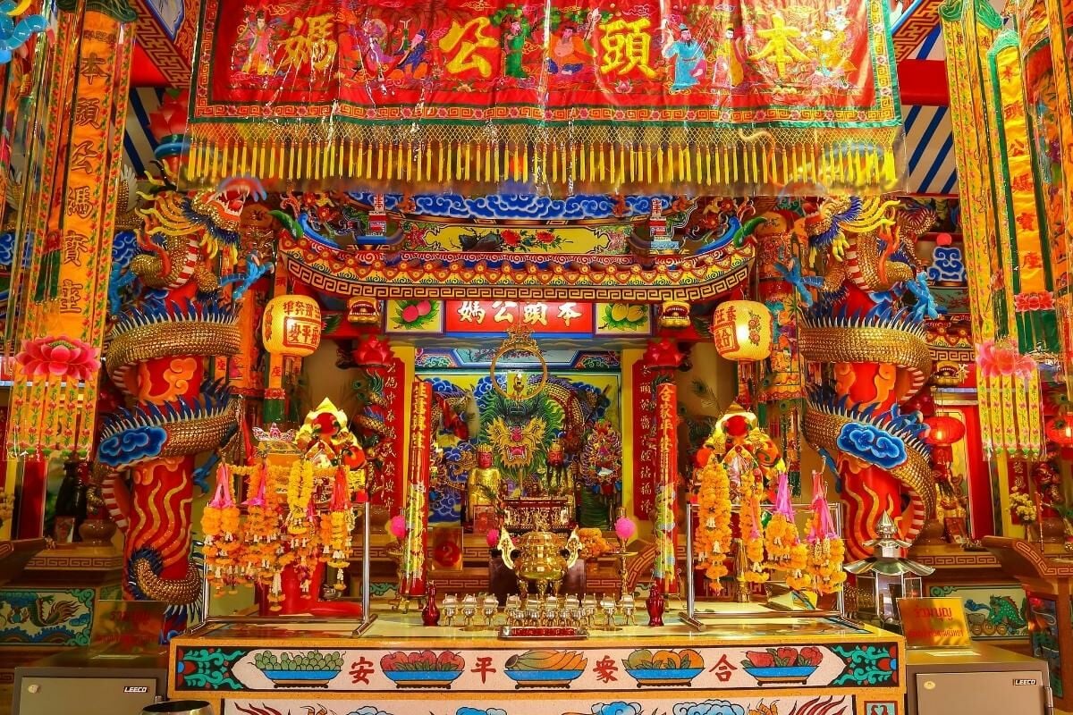 ฝันเห็นศาลเจ้าจีนที่บ้าน