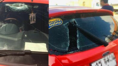 แผ่นเหล็กทะลุกระจกรถ