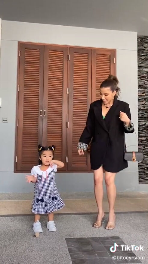 ใบเตย อาร์สยาม น้องเวทมนต์