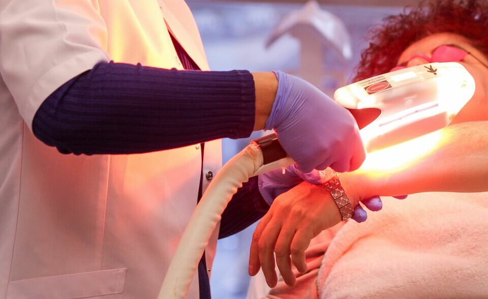 เลเซอร์กำจัดขนถาวร (Laser Hair Removal) มีกี่แบบ