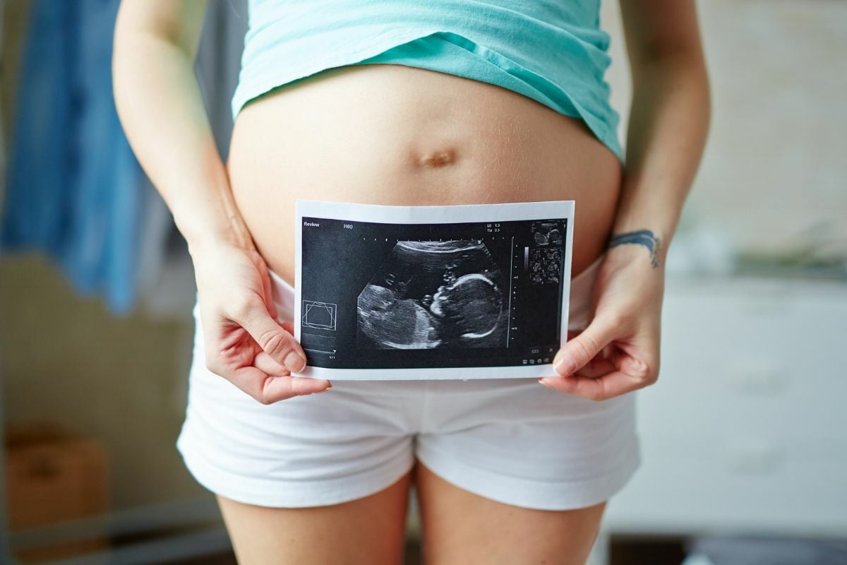 ฝันว่าท้องใกล้คลอด เลขเด็ด วันอาทิตย์