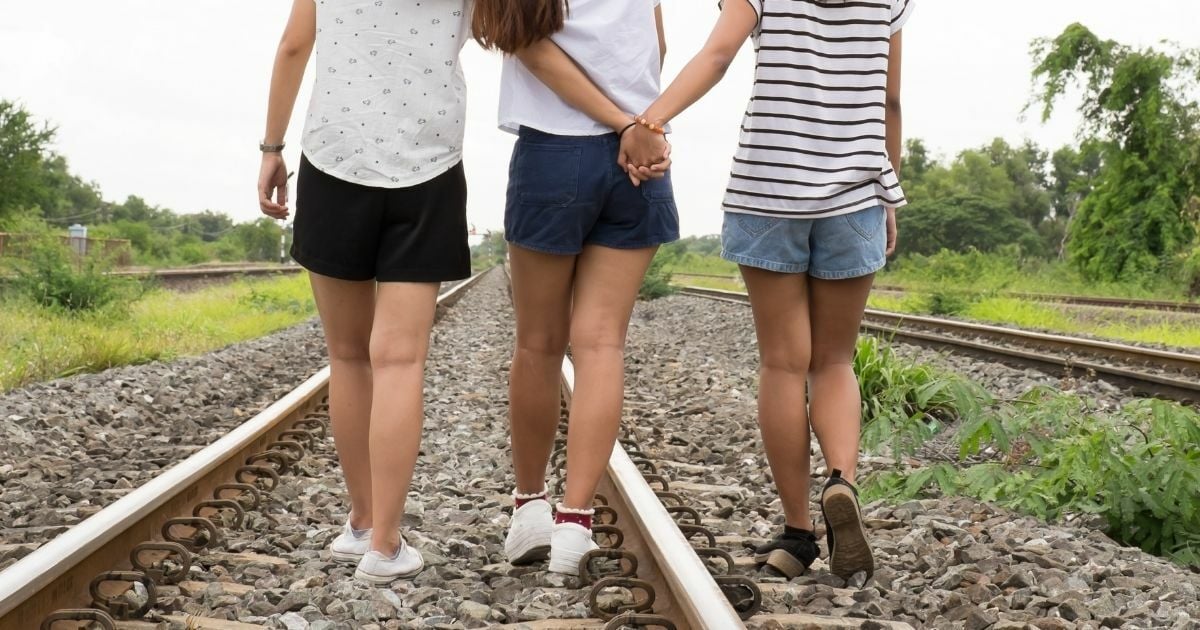 ฝันว่าแฟนนอกใจ