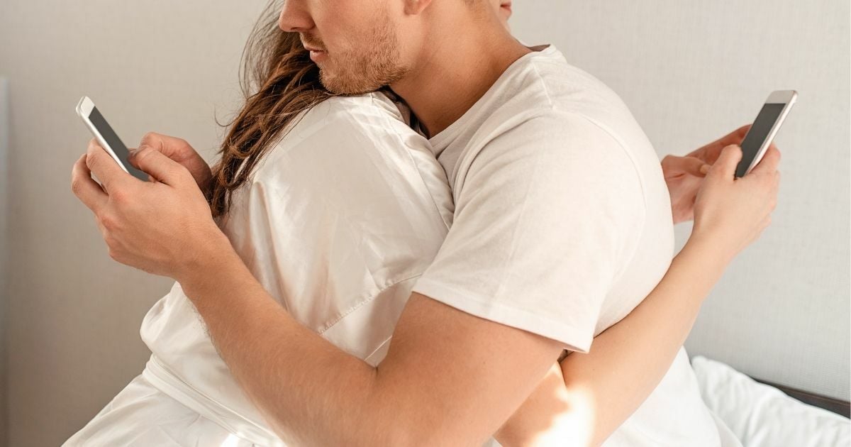 ฝันว่าแฟนนอกใจ