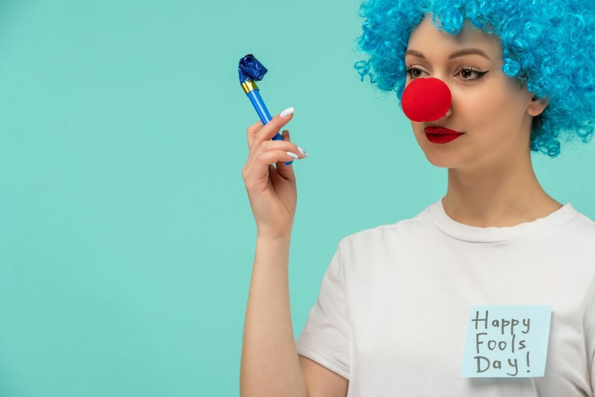 แคปชั่น วันโกหก 2565 ภาษาอังกฤษ