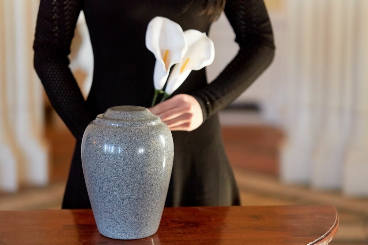 ฝันว่าสามีเสียชีวิต เลขเด็ด