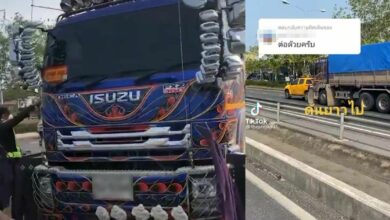 รถพ่วงคลั่ง ดันรถกรมทางหลวง