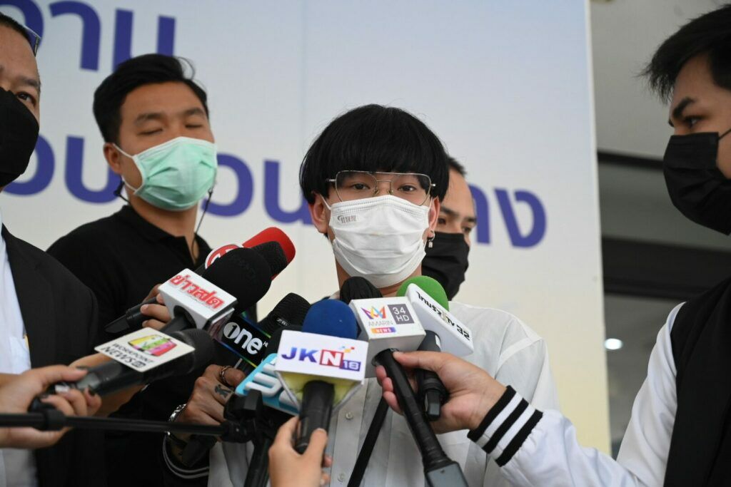 ทีมงานเก่า คิวเท โอปป้า เข้าพบทนาย