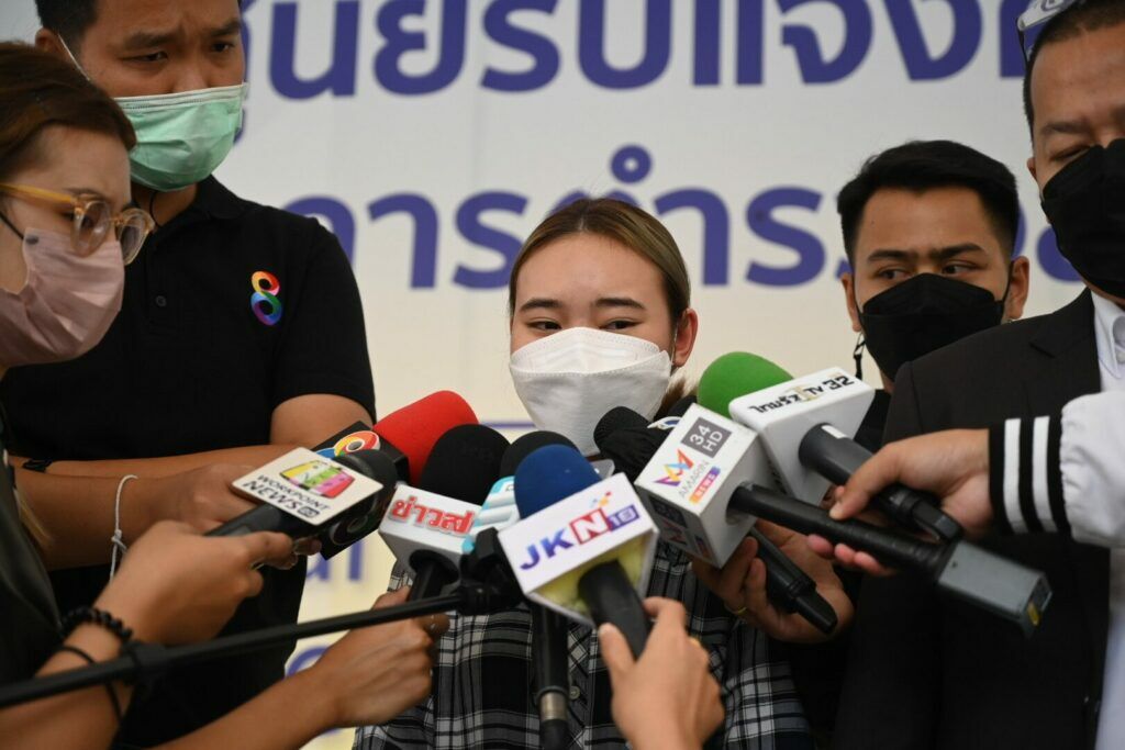 ทีมงานเก่า คิวเท โอปป้า เข้าพบทนาย