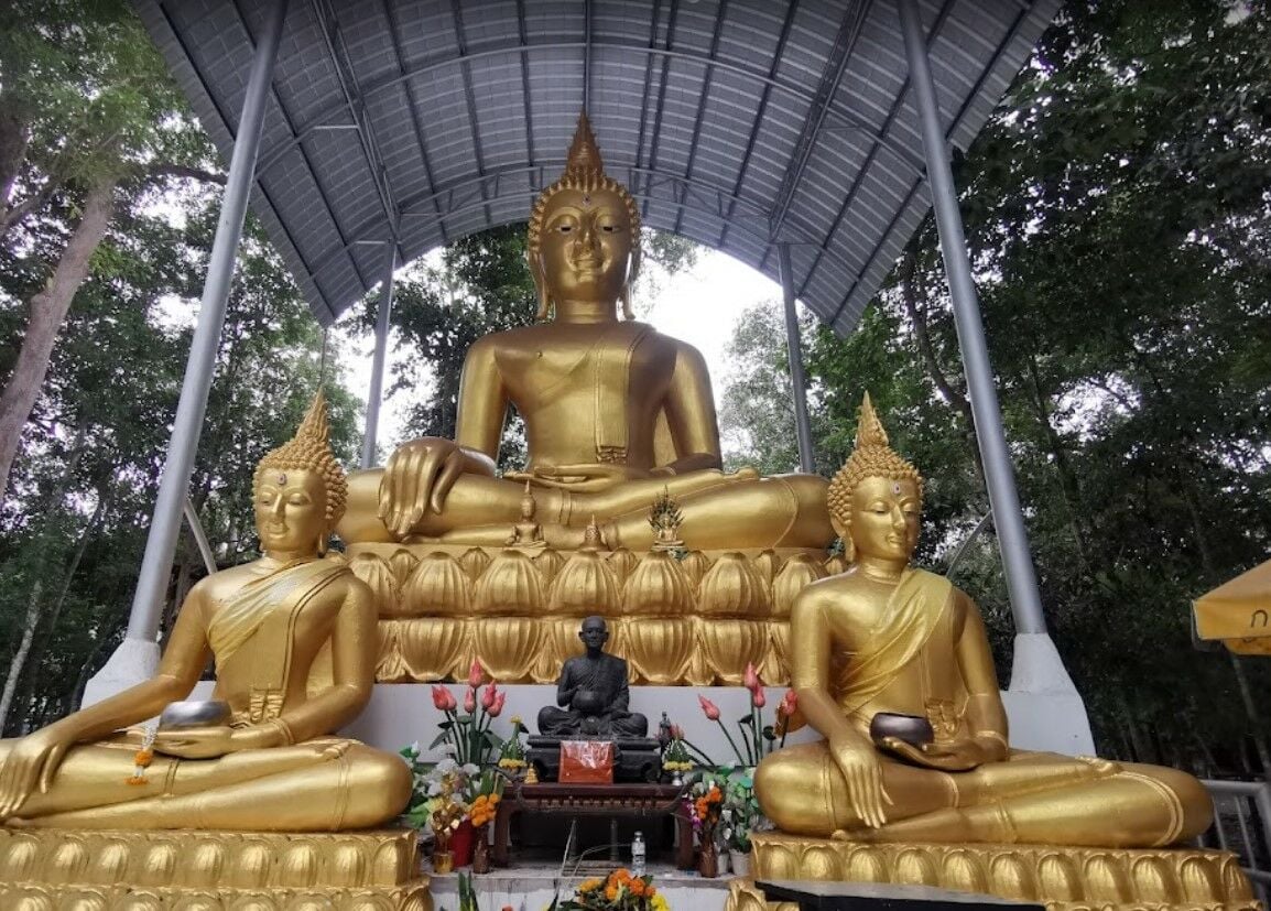 วัดถ้ำแสงเพชร ที่เที่ยว อำนาจเจริญ 2565