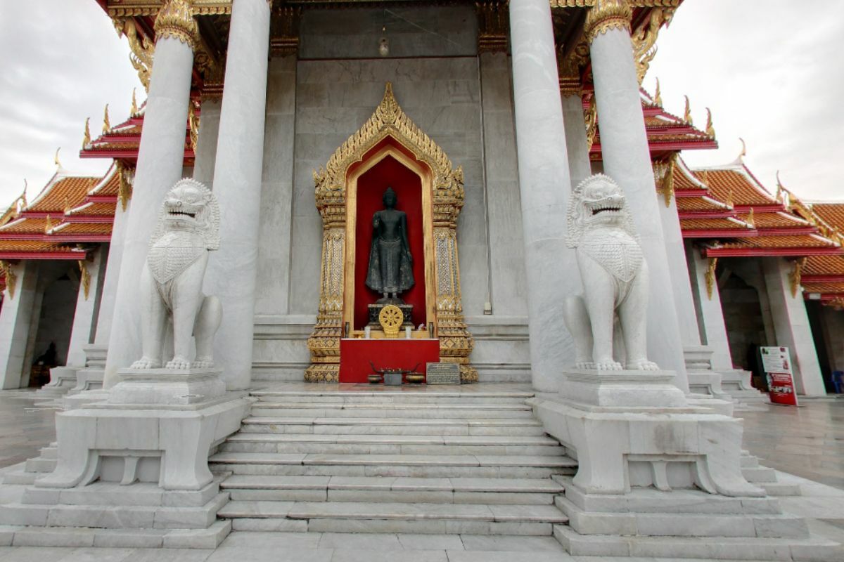 ไหว้พระ 9 วัด วันสงกรานต์