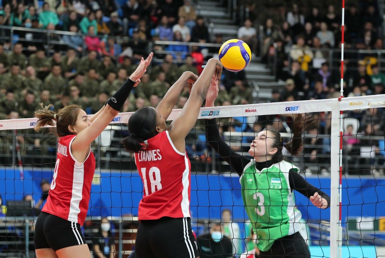 ไดมอนด์ฟู้ด วอลเลย์บอล