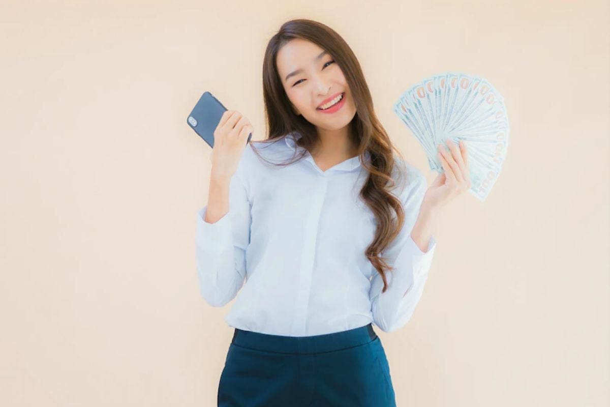 ฝันว่าเงินเดือนขึ้น
