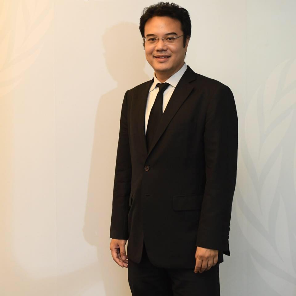 ประวัติ ปริญญ์ พานิชภักดิ์