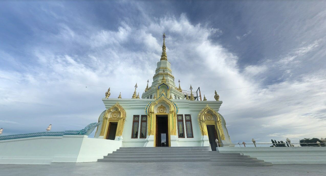 ที่เที่ยวบางแสน 2565 ติดทะเล เที่ยวใกล้กรุงเทพ ในวันหยุด วัดแสนสุขวิสุทธิวราราม