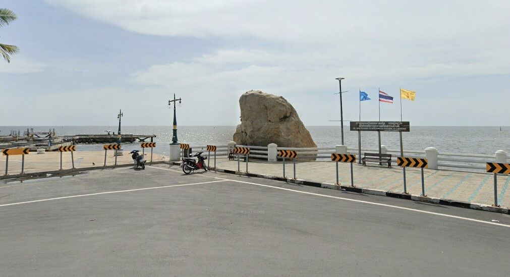 ที่เที่ยวบางแสน 2565 แหลมแท่น