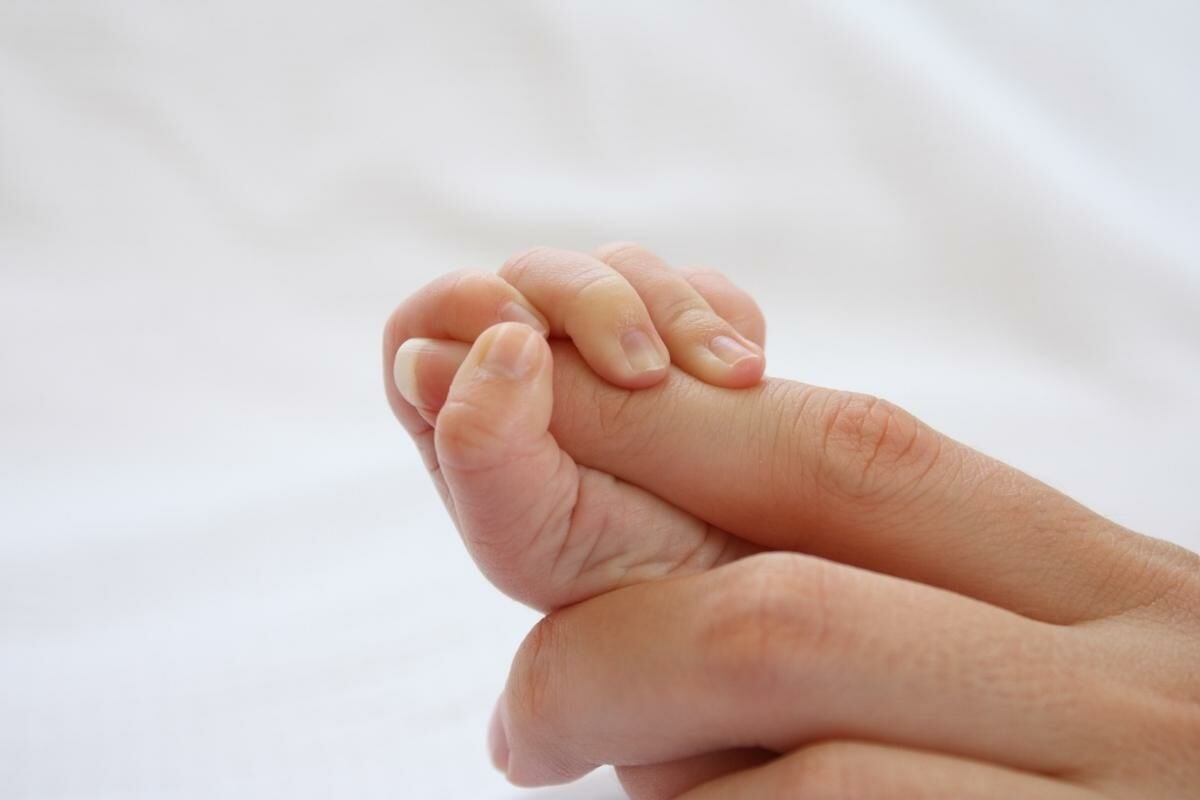 ฝันว่าแท้งแล้วลูกหลุด