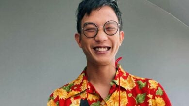 เบลล์ ขอบสนาม