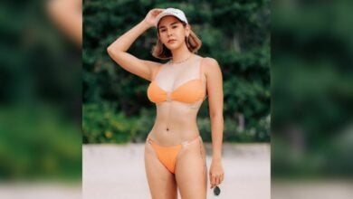 หมิว สิริลภัส ในบิกินี่สีส้ม