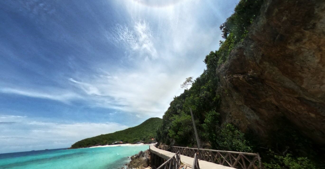 ที่เที่ยวเกาะล้าน 2022 2565 สะพานไม้หาดเทียน
