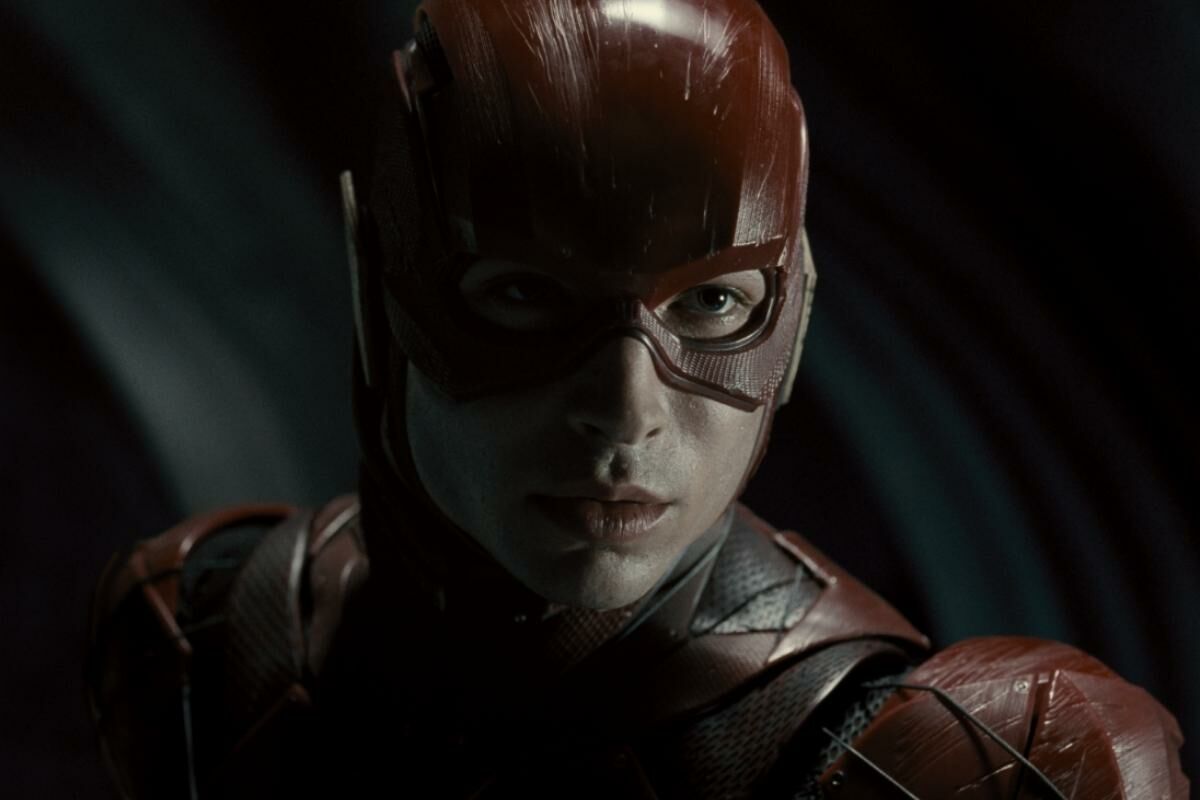 Ezra Miller The Flash ถูกแบนจากค่าย DC