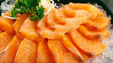 แซลมอน แหล่งโปรตีนชั้นดีของอาหารทะเล
