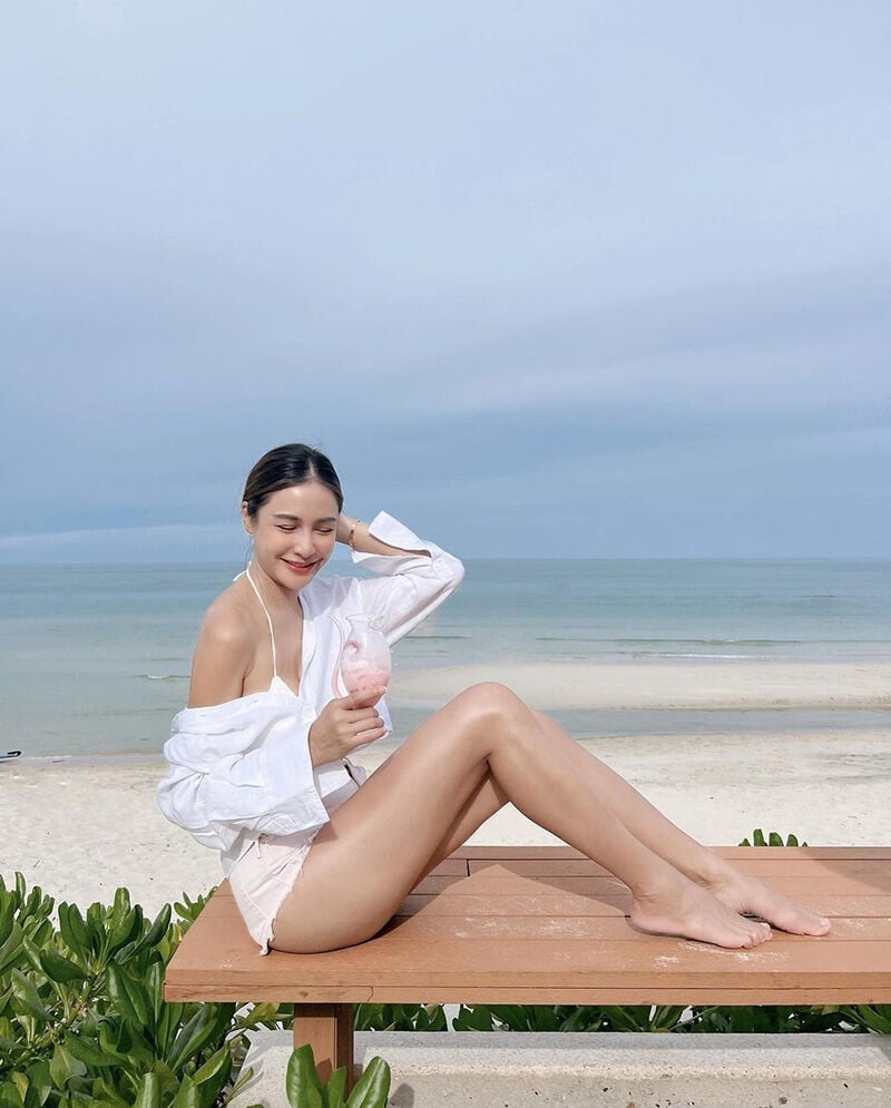'กระแต ศุภักษร' ปล่อยเซ็ตภาพบิกินี่ สุดเซ็กซี่ พร้อมจริตท่าโพสสุดแซ่บ พร้อมทวงคืนราชินีความฮอต ทำชาวเน็ตตาลุกวาว