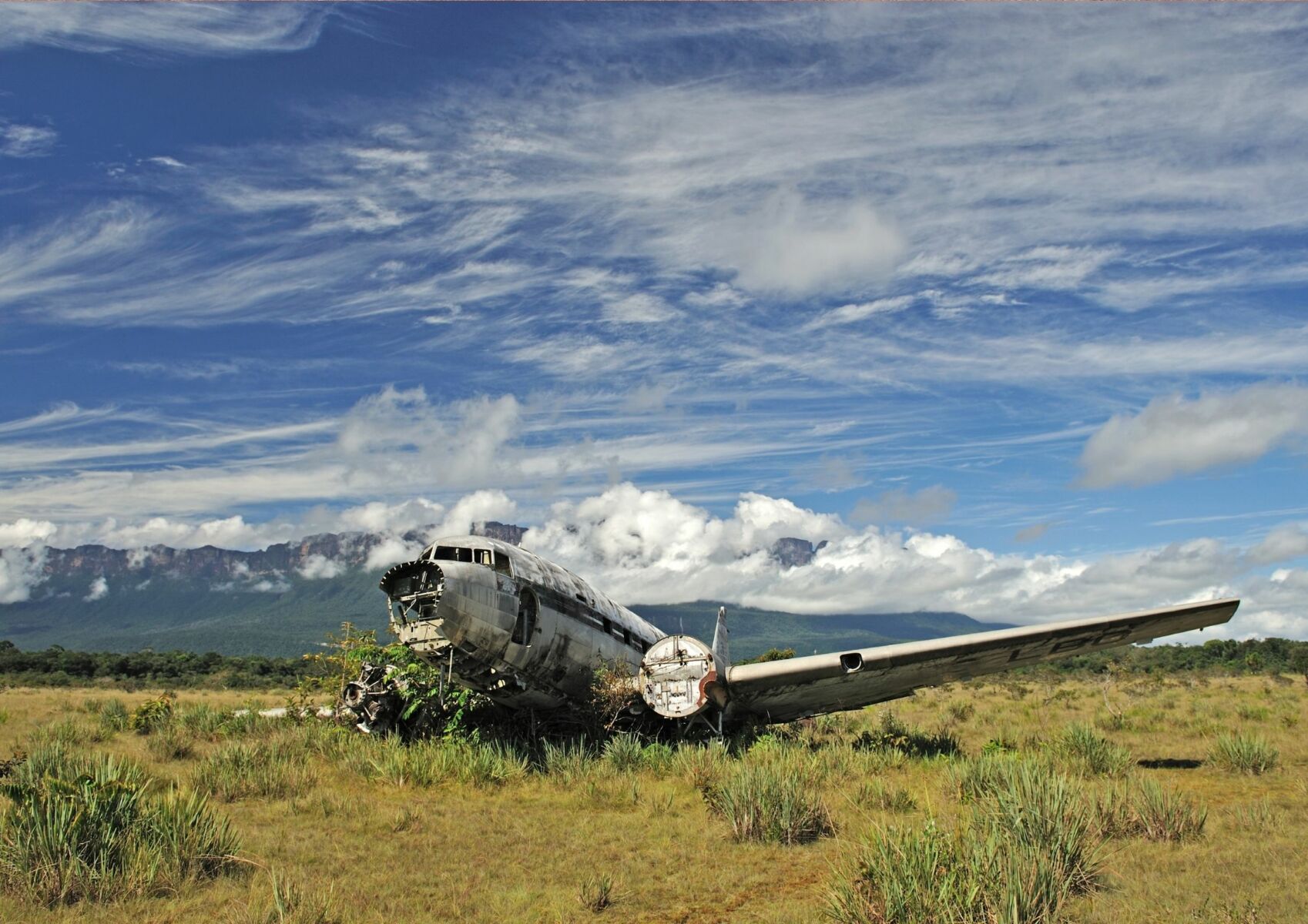 ฝันว่าเครื่องบินตก เลขเด็ด