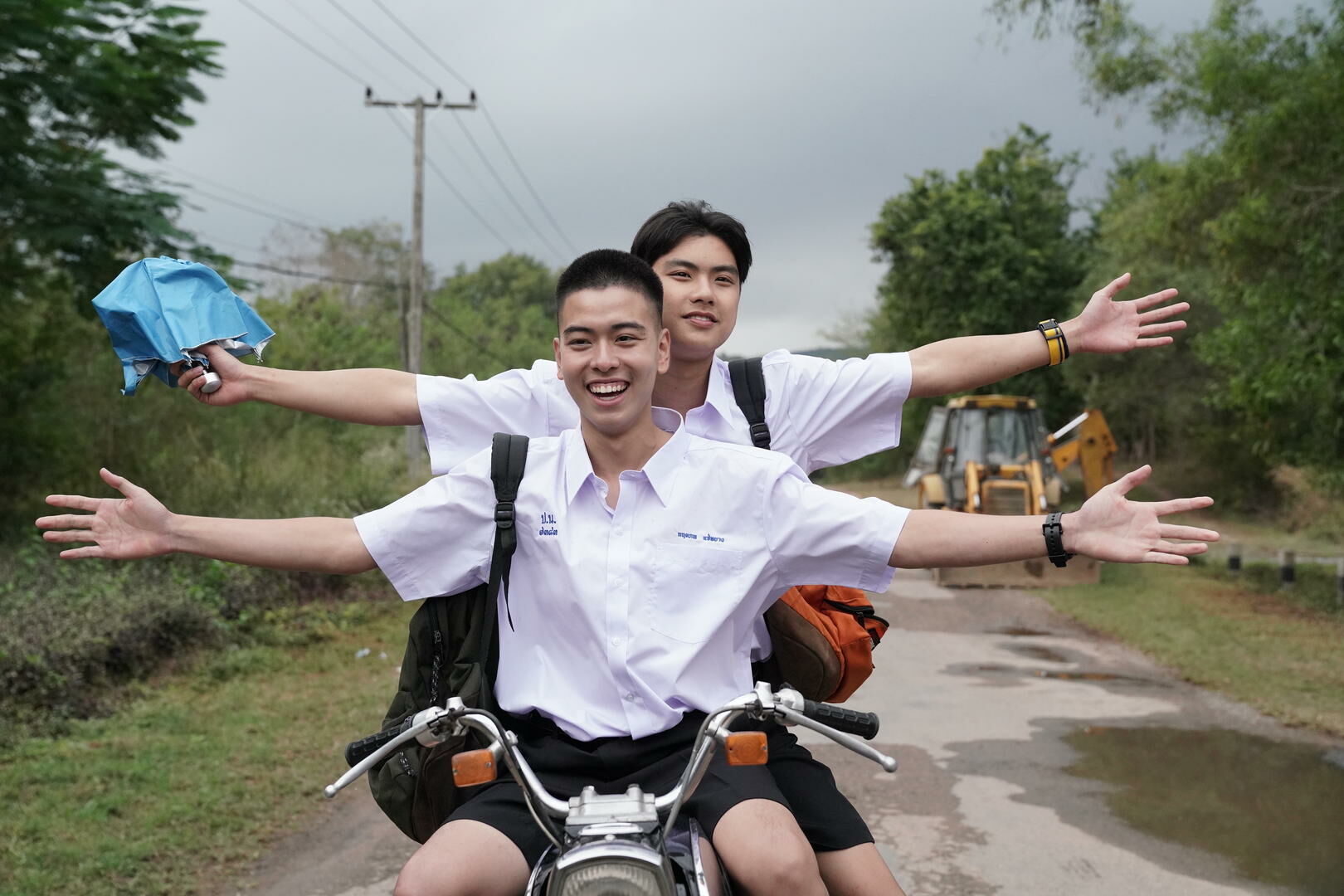 Dew (ดิว ไปด้วยกันนะ)