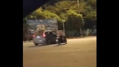 เกาะหลังคาฮอนด้าแจ๊ส