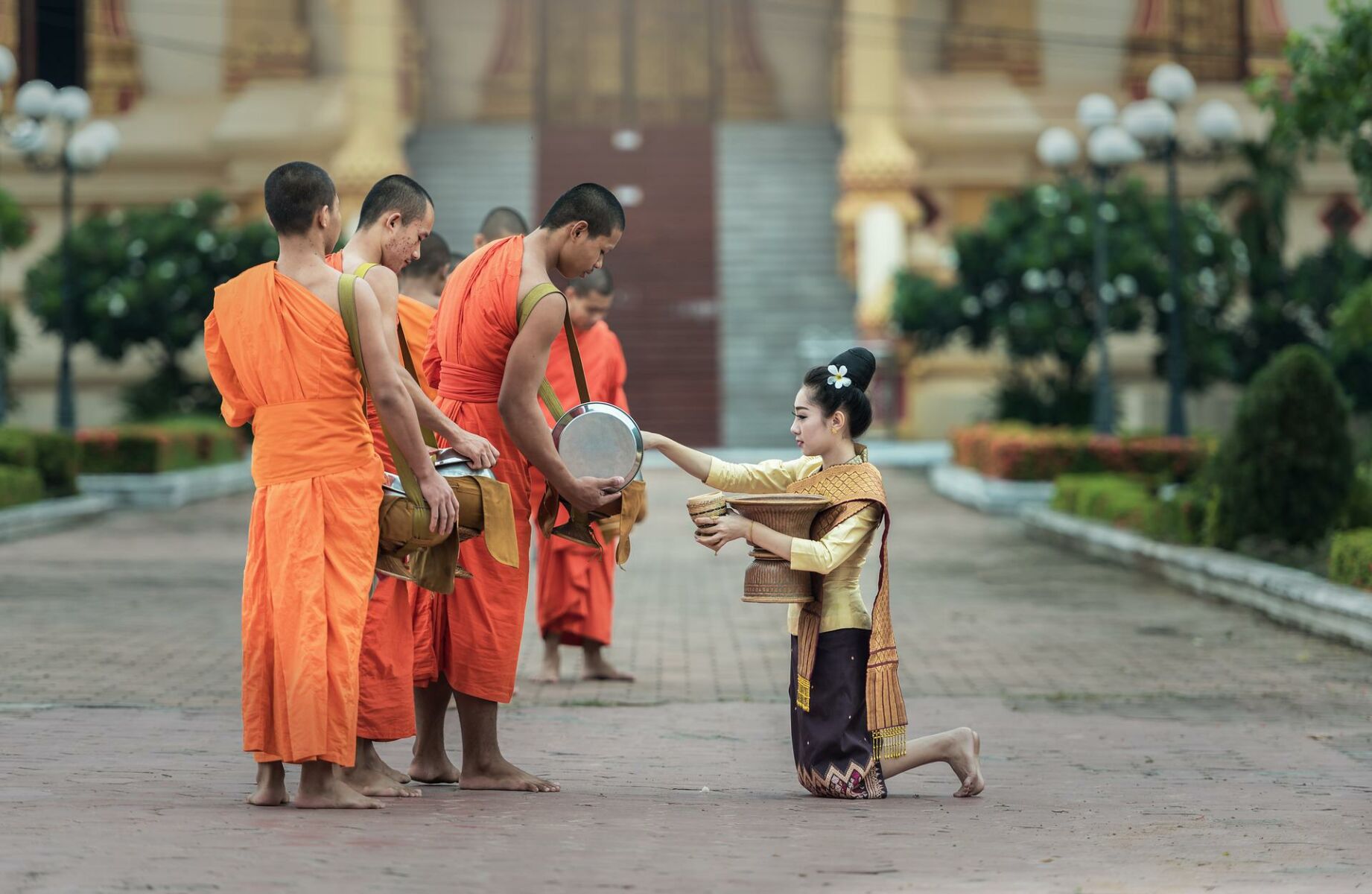 วิธีแก้เคล็ดเบญจเพส สำหรับคนที่เกิดวันจันทร์