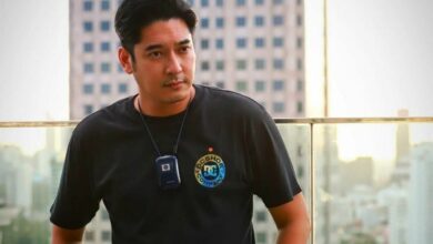 วี วีรภาพ ซื้อลอตเตอรี่ 10 ใบ