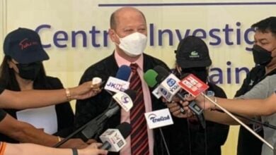 ลุง 60 คบซ้อน