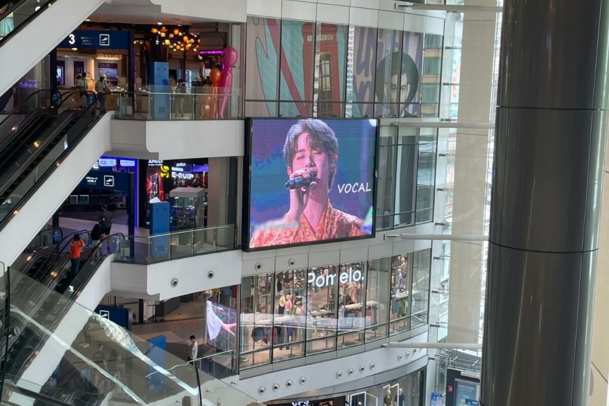 นาย INTO1 ฉลองวันเกิด 23 ปี