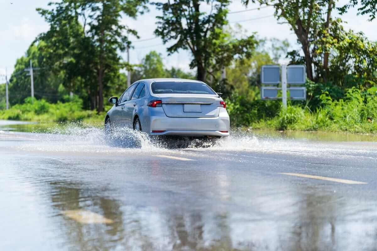 สายด่วนน้ำท่วม