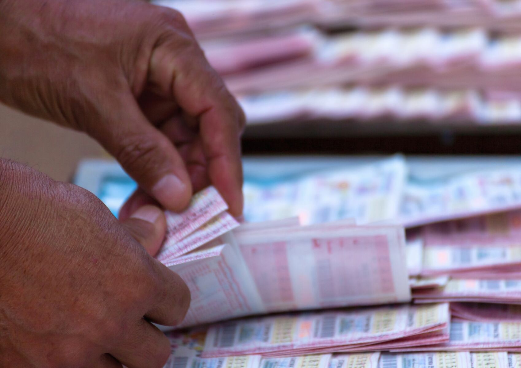 เลขเด็ด หลวงพ่อปากแดง 1 8 65