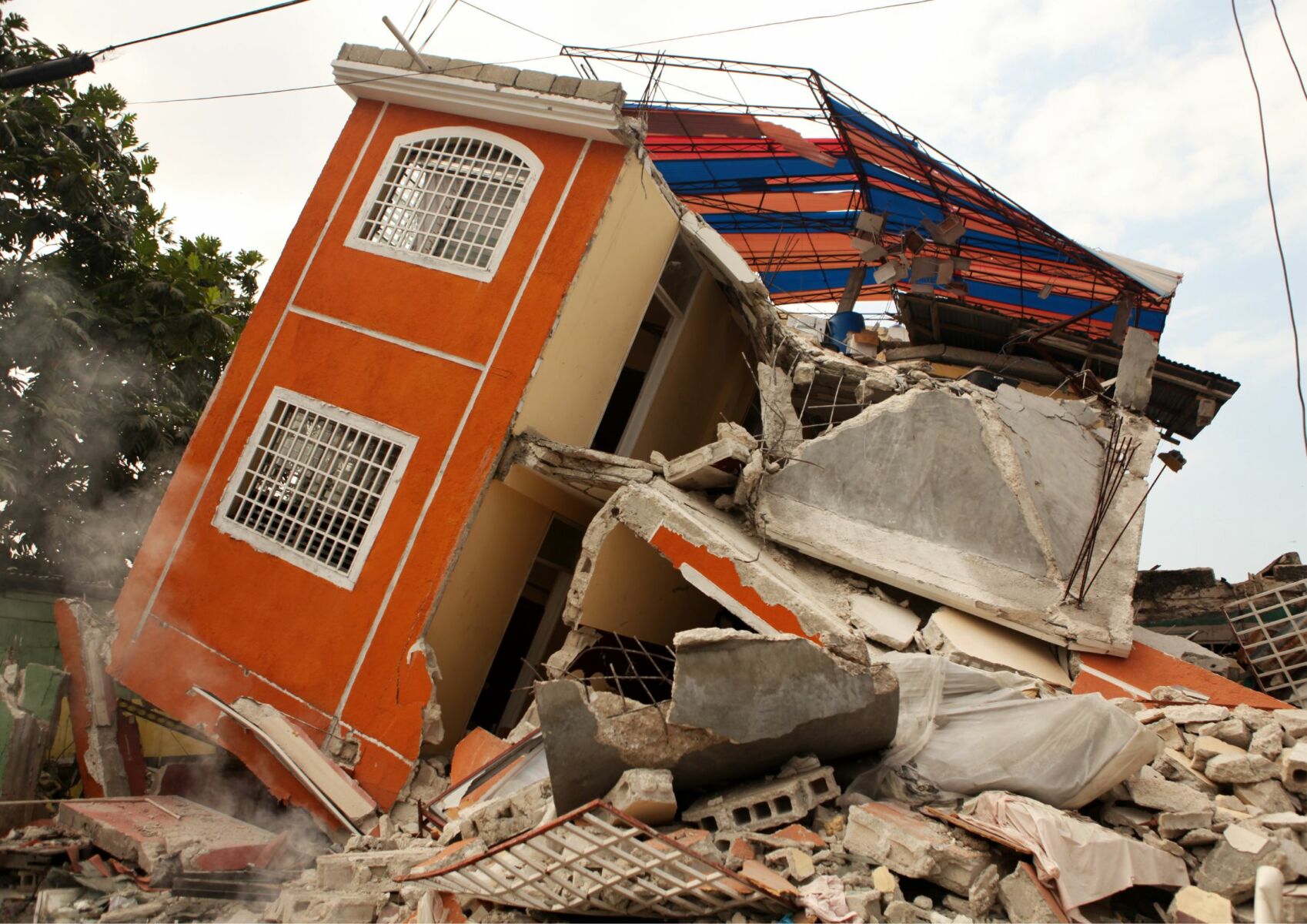 แผ่นดินไหววิธีเอาตัวรอด