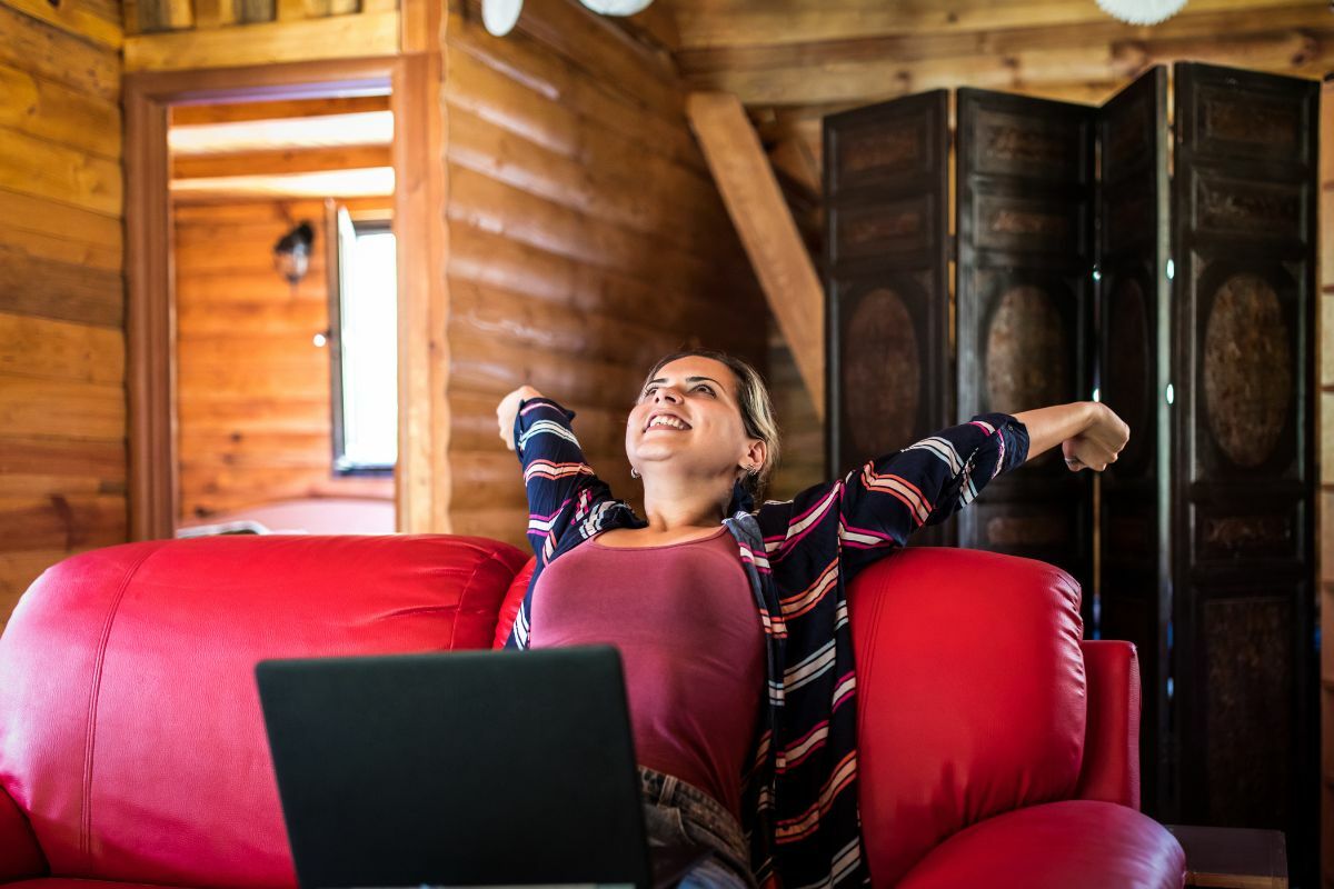 ฝันว่าเลิกงาน