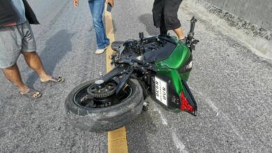 ตัดขาดสองท่อน