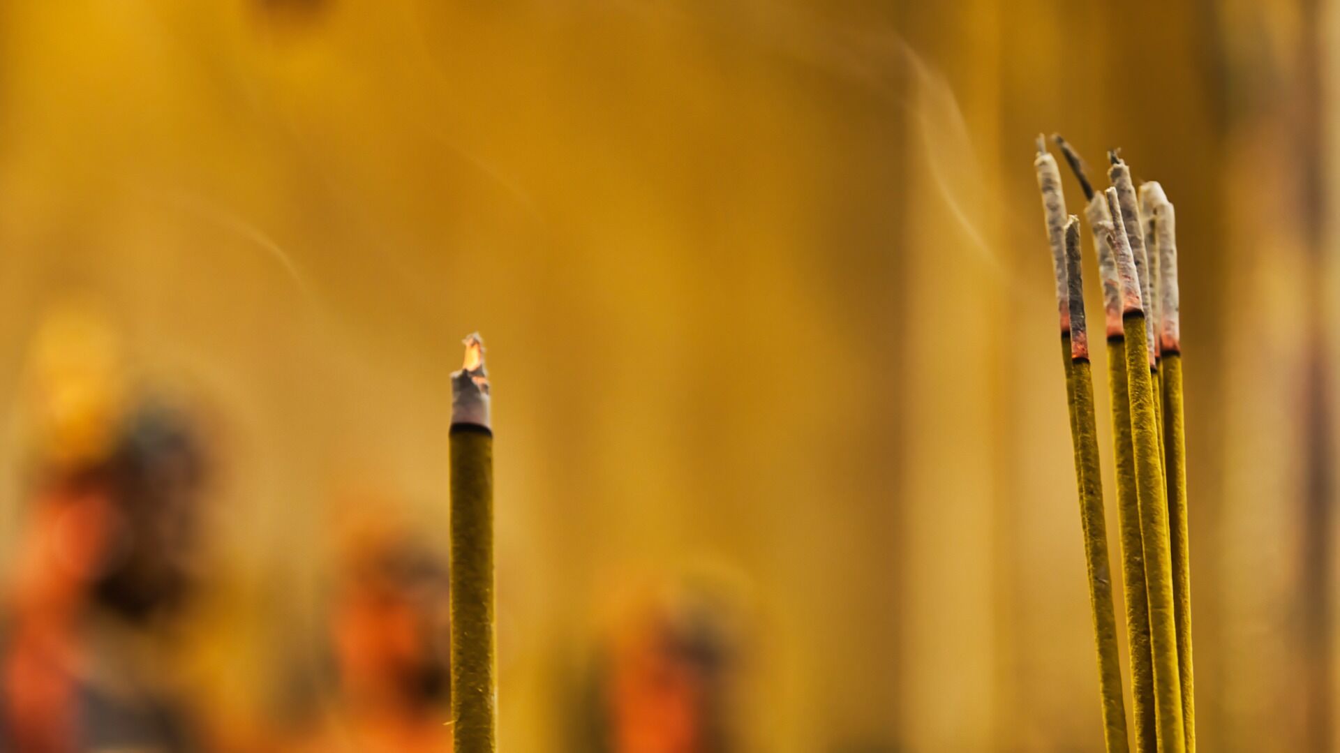 บทสวด คาถาเงินล้าน ลอตเตอรี่รางวัลที่ 1