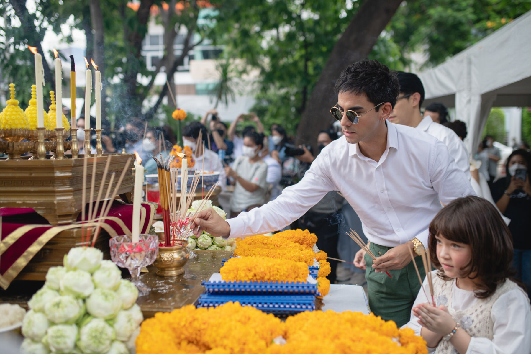 “นีโน่&หนิง” นำทีมบวงสรวง “บ่วงวิมาลา” “มิกค์-เปรี้ยว-ปูเป้” พร้อมฟาด! 15 ส.ค. นี้ ตอนแรก