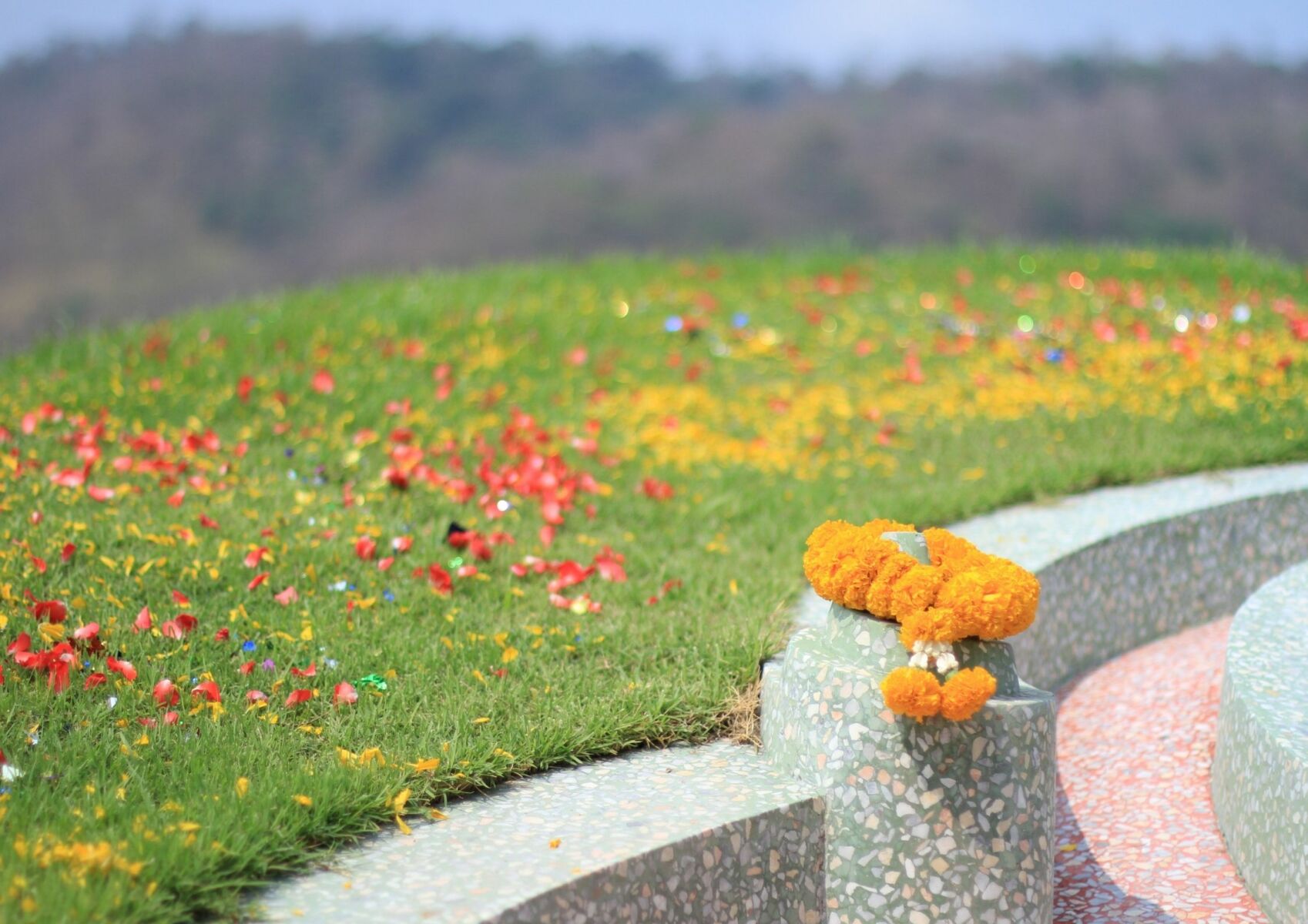 สารทจีน เช็งเม้ง ต่างกันอย่างไร