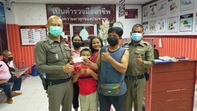 ช่างก่อสร้าง ถูกรางวัลที่ 1