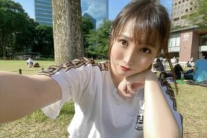 อาโออิ คุรุรุงิ