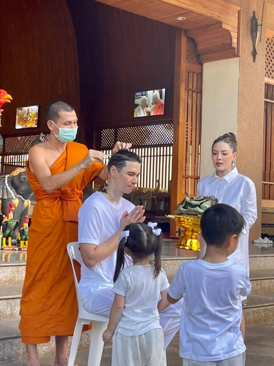 แมทธิว ดีน บวช