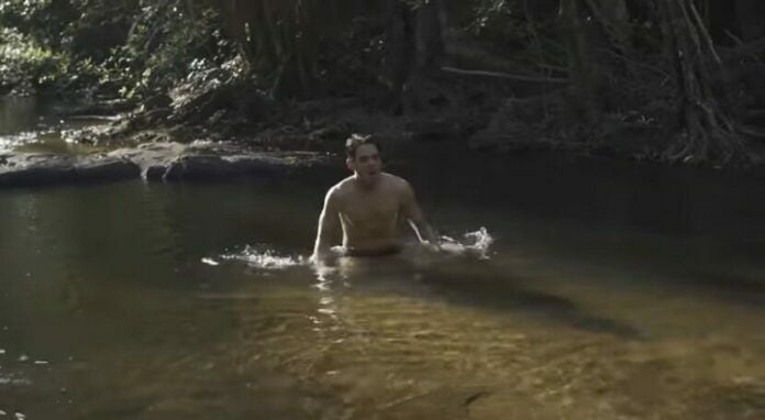 นิว ชัยพล เล่นน้ำตก