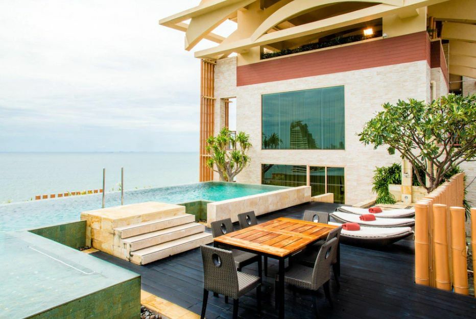 Centara Grand Mirage Beach Resort Pattaya โรงแรมเทศกาลพลุ 2565