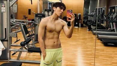มิว ศุภศิษฏ์ อวดกล้ามหน้าท้องแน่น